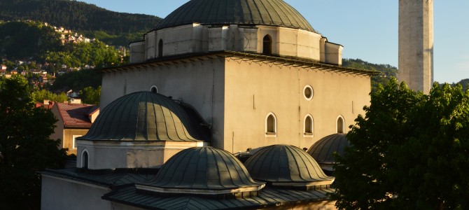Sarajevo – Gazi Husrev-begova džamija i Sahat kula / Gazi Husrev-bey’s Mosque and Clock Tower