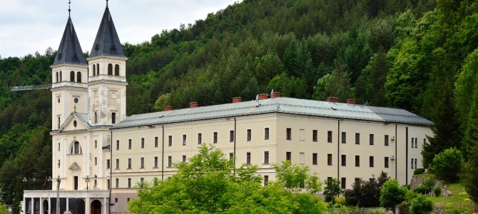 Kraljeva Sutjeska – Franjevački samostan i Crkva sv. Ivana Krstitelja / The Franciscan Monastery and Saint John the Baptist Church
